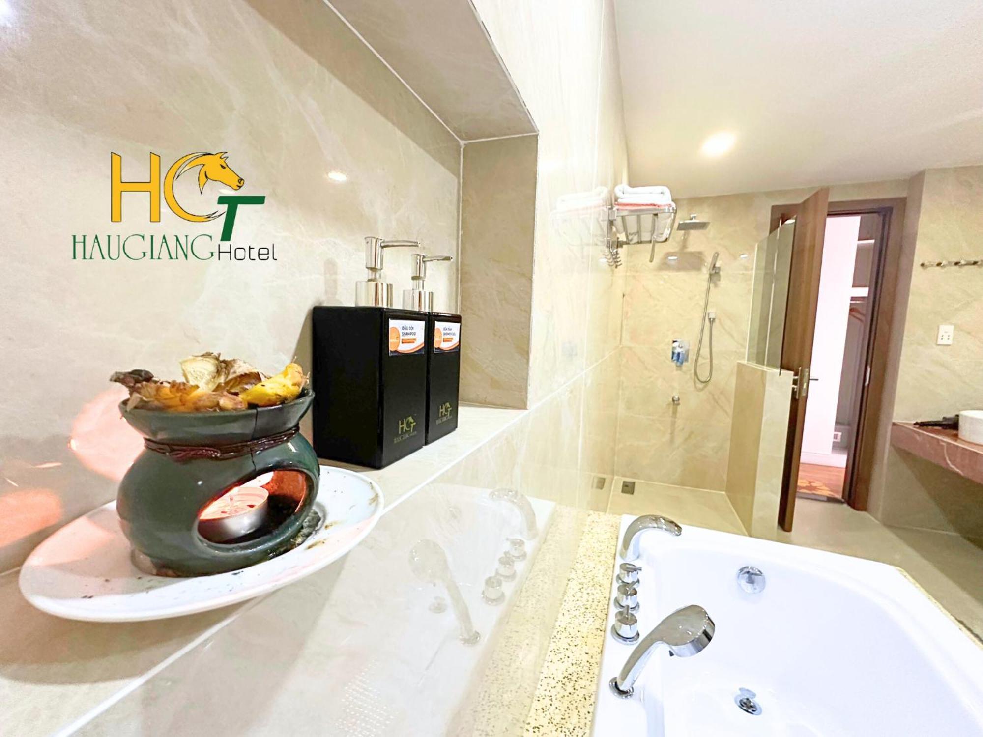 Hotel Khach San Hau Giang Vi Thanh Zewnętrze zdjęcie